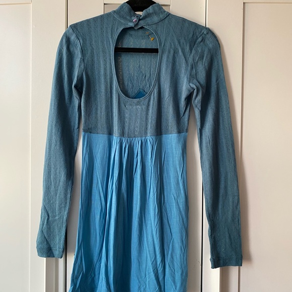 FREE PEOPLE Vintage Top Long Sleeve Keyhole Back front Lace Detail Size S - Picture 7 of 12